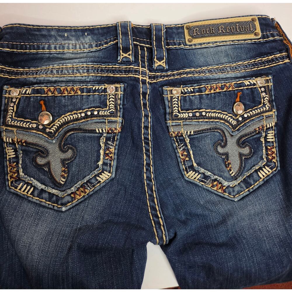 Rock Revival Betty Boot Jeans Women’s 28 Bootcut Distressed Embellished Stretch